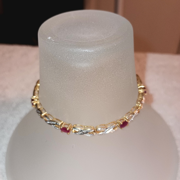 ESTATE  HAN from Thailand Natural Ruby &  Gold Vermeil over sterling silver 925 - Picture 1 of 4